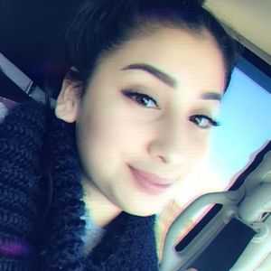 Meet your Posher, Aylin